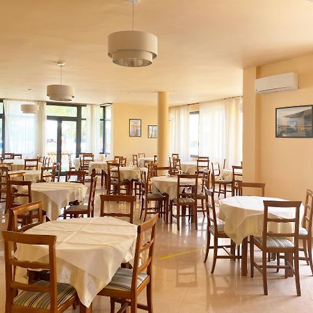 Hotel Europa Casal Velino Buitenkant foto