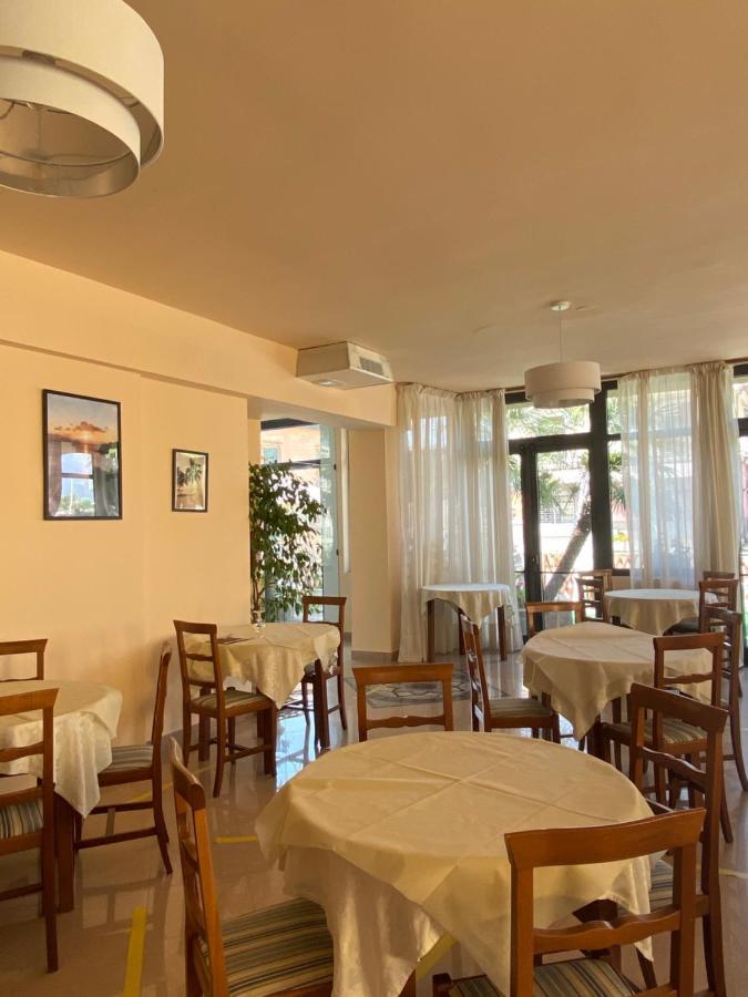 Hotel Europa Casal Velino Buitenkant foto