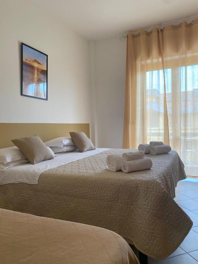 Hotel Europa Casal Velino Buitenkant foto